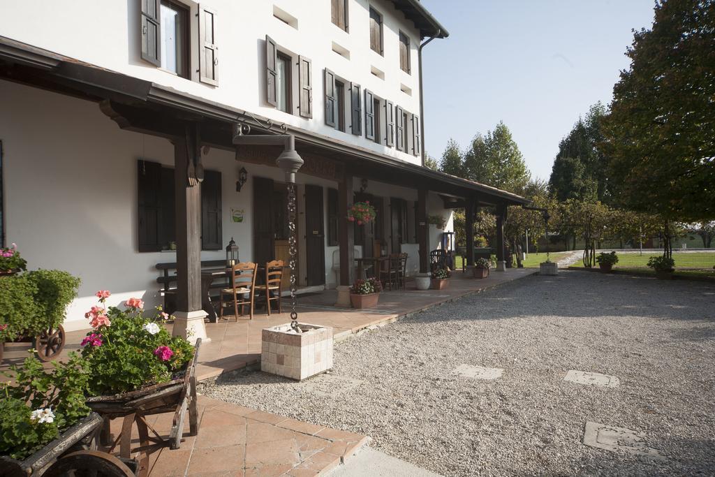 La Pioppa Agriturismo ซาชิเล ภายนอก รูปภาพ